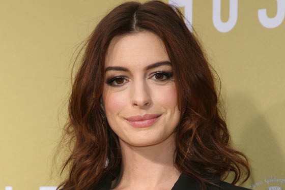 anne hathaway2