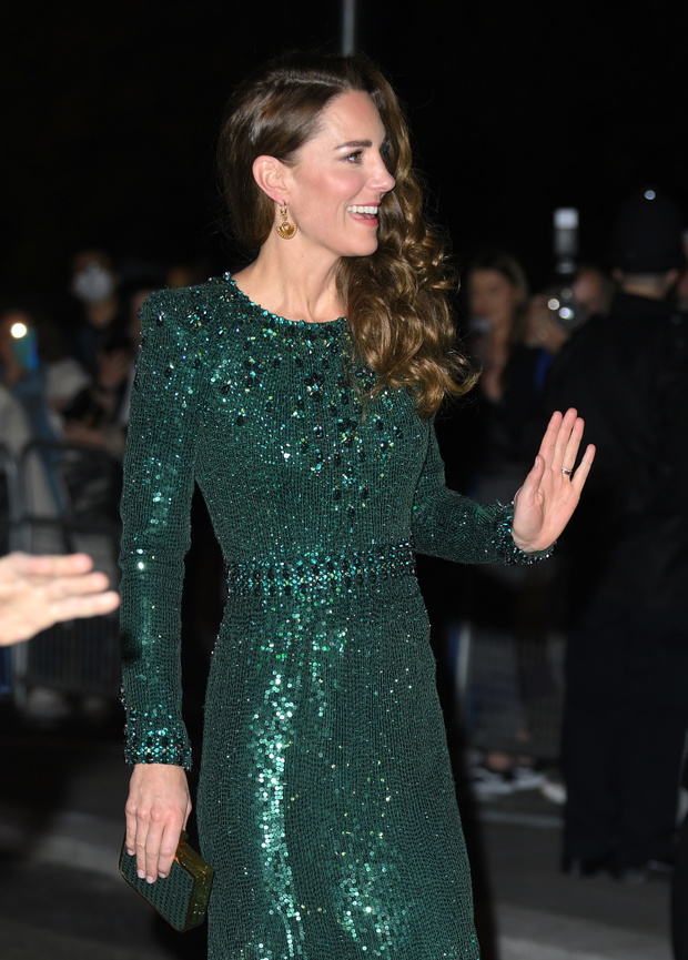 The Duke And Duchess Of Cambridge Attend The Royal Variety Performance