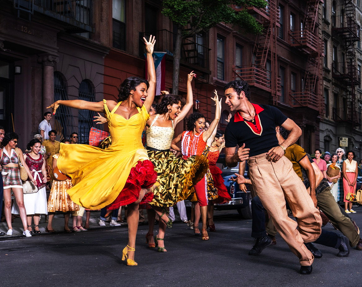 West Side Story, kadr z filmu, David Alvarez, Ariana DeBose, Anita, Bernardo