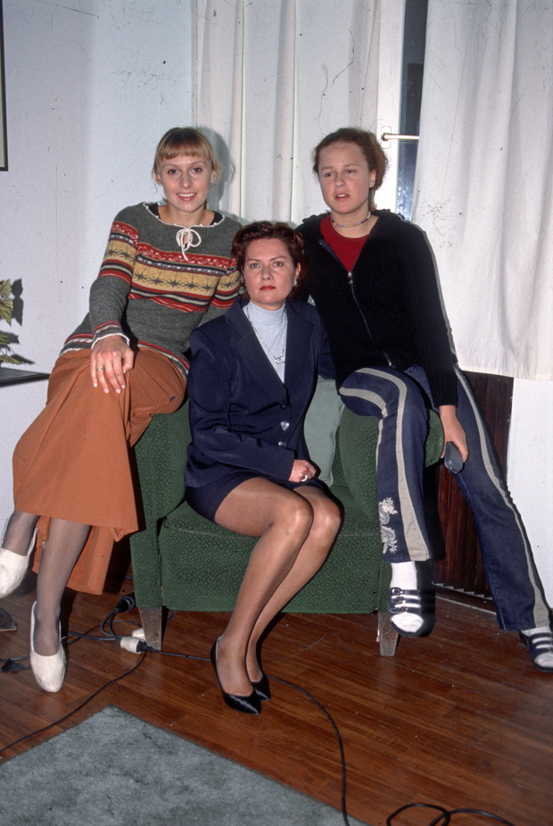 Paulina Holtz (L), Agnieszka Kotulanka (C), Kaja Paschalska (R)