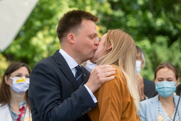 Szymon Ho?ownia przed Belwederem