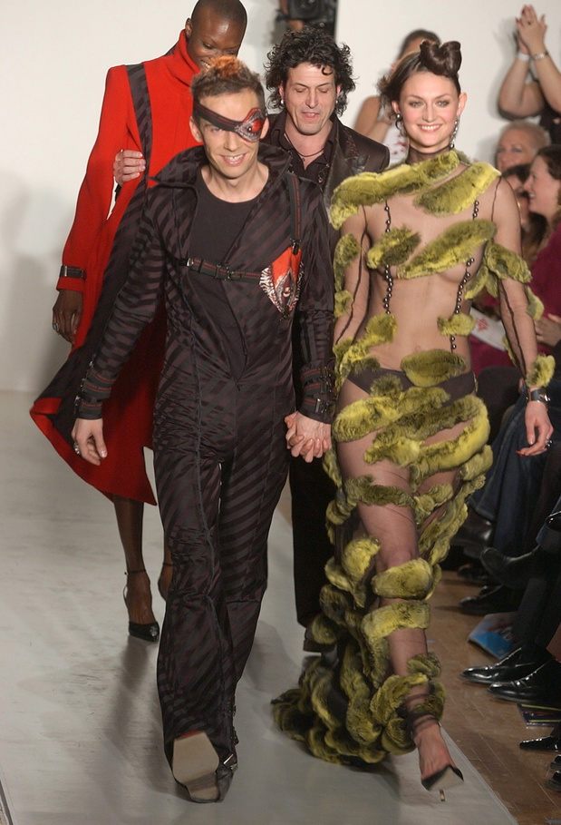 Mercedes Benz Fashion Week Fall 2003 Collections -  Arkadius - Runway