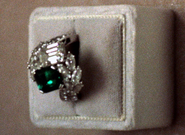 JACKIE KENNEDYS ENGAGEMENT RING DISPLAYED AT JFK LIBRARY