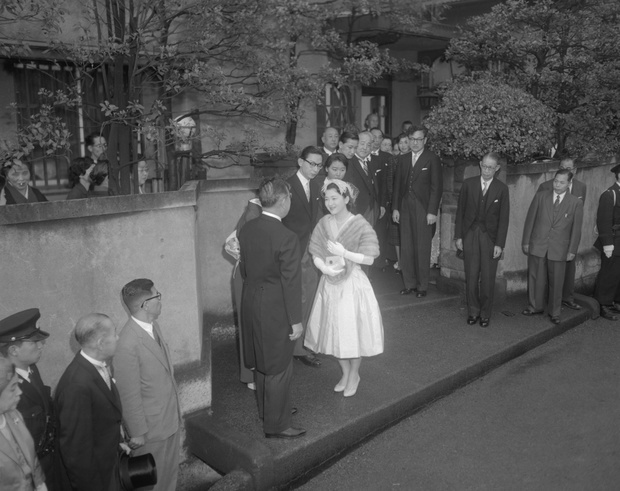 Princess Michiko Leaving Parental Home