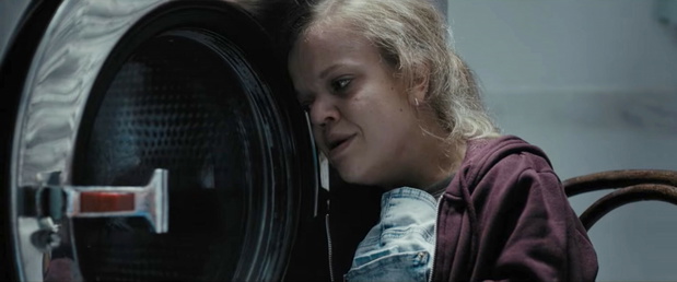 Kadry z filmu Sukienka