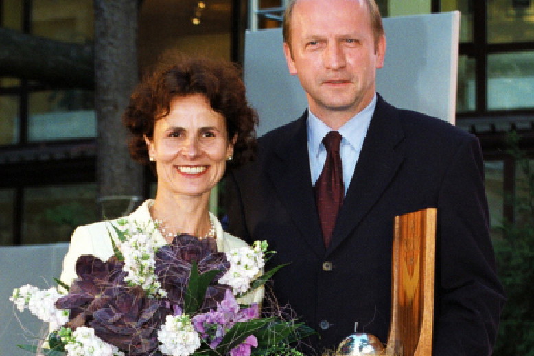 Maciej Płażyński, żona Elżbieta Płażyńska, Srebrne Jabłka „Pani”, Warszawa, 24.06.2002 rok, jamnik - otwarciowe
