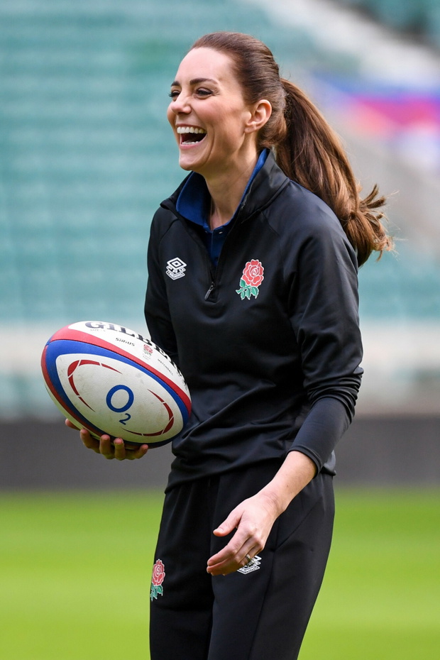 Ksi??na Cambridge na treningu reprezentacji rugby