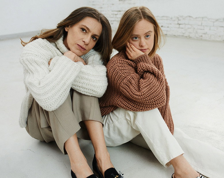Maja i Aleksandra Kowalczyk, Viva! 4/2022