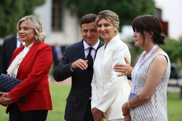 Volodymyr Zelensky (L2) President of Ukraine and his wife