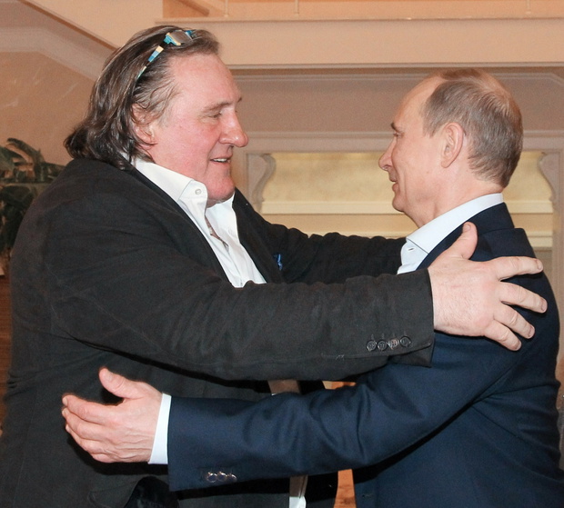 Putin przyjmuje Gerarda Depardieu w Soczi