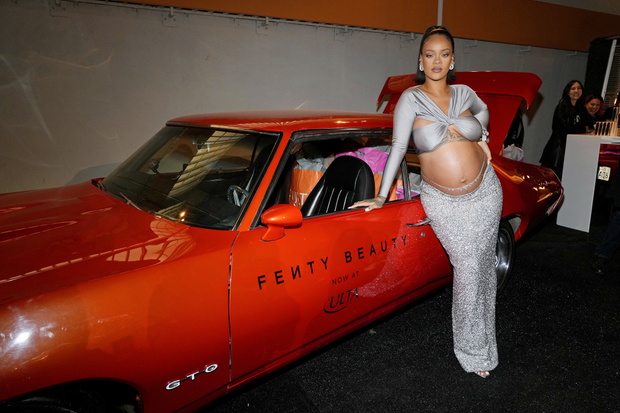 Rihanna Celebrates The Launch of Fenty Beauty at Ulta Beauty