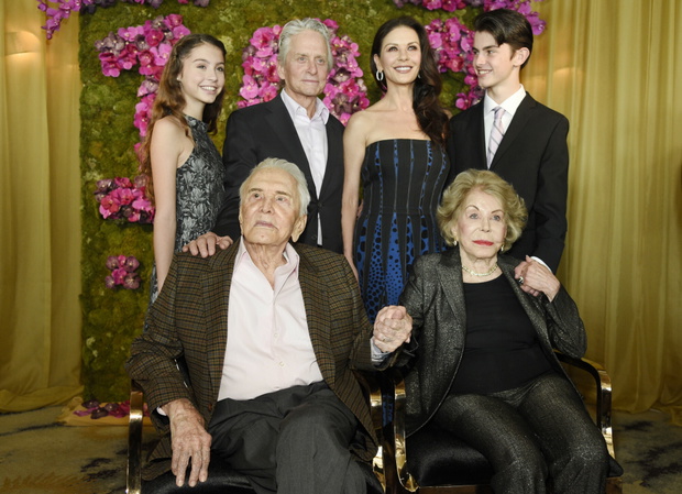 Kirk Douglas w dniu swoich 100 urodzin