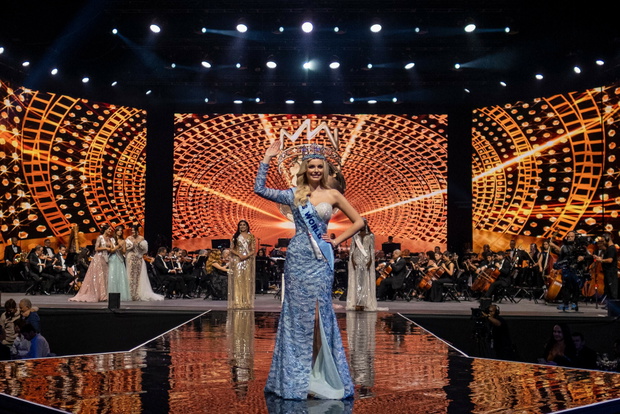 Karolina Bielawska zosta?a Miss World 2021