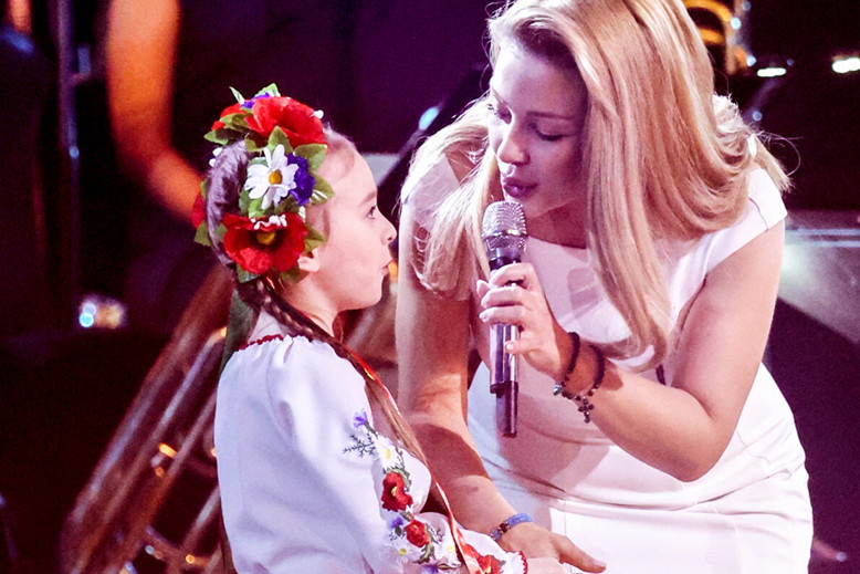 Tina Karol, Amelia Anisowicz, koncert Razem z Ukrainą w Łodzi, 20.03.2022 rok