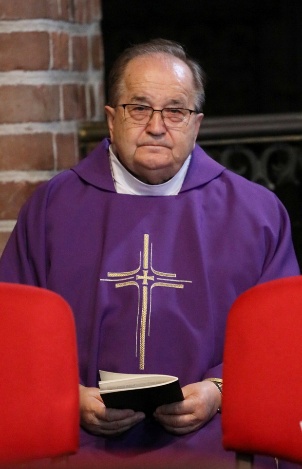 Pogrzeb kard. Zenona Grocholewskiego