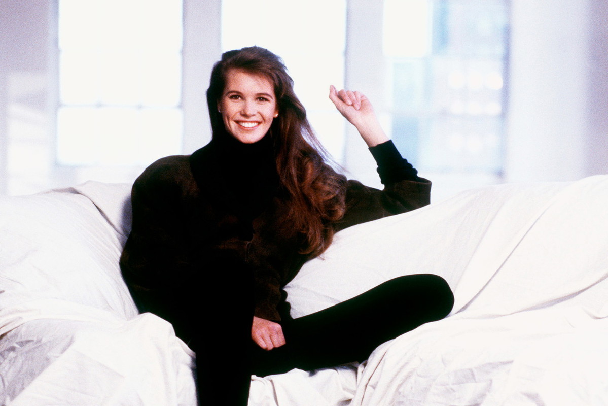 Elle Macpherson