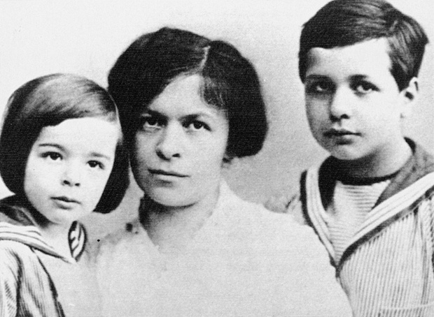 MILEVA MARIC WITH SONS.