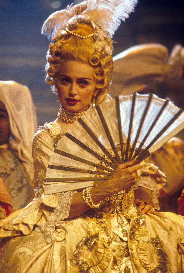 Madonna Performing At The MTV Video Music Awards