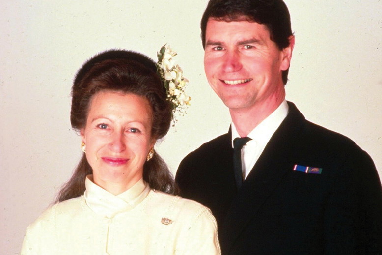 Księżniczka Anna, Timothy Laurence w dniu ślubu w Szkocji, 12.12.1992 rok