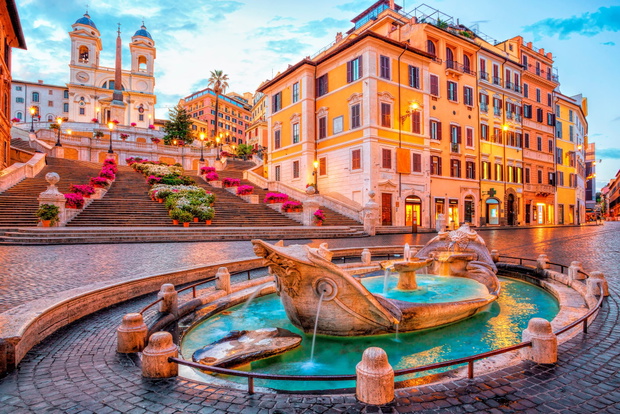Piazza de Spagna in Rome, italy. Spanish steps in the morning. R