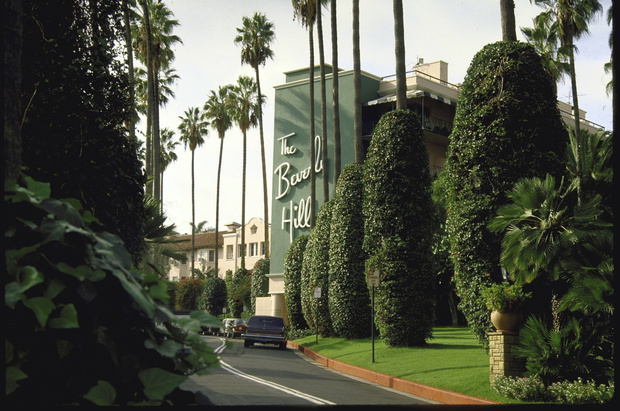 A view of the grounds of the Beverly Hil