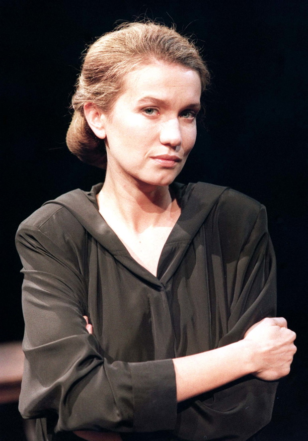 Joanna Trzepieciñska