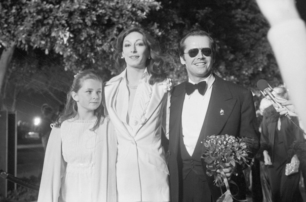 Jack Nicholson and Anjelica Huston