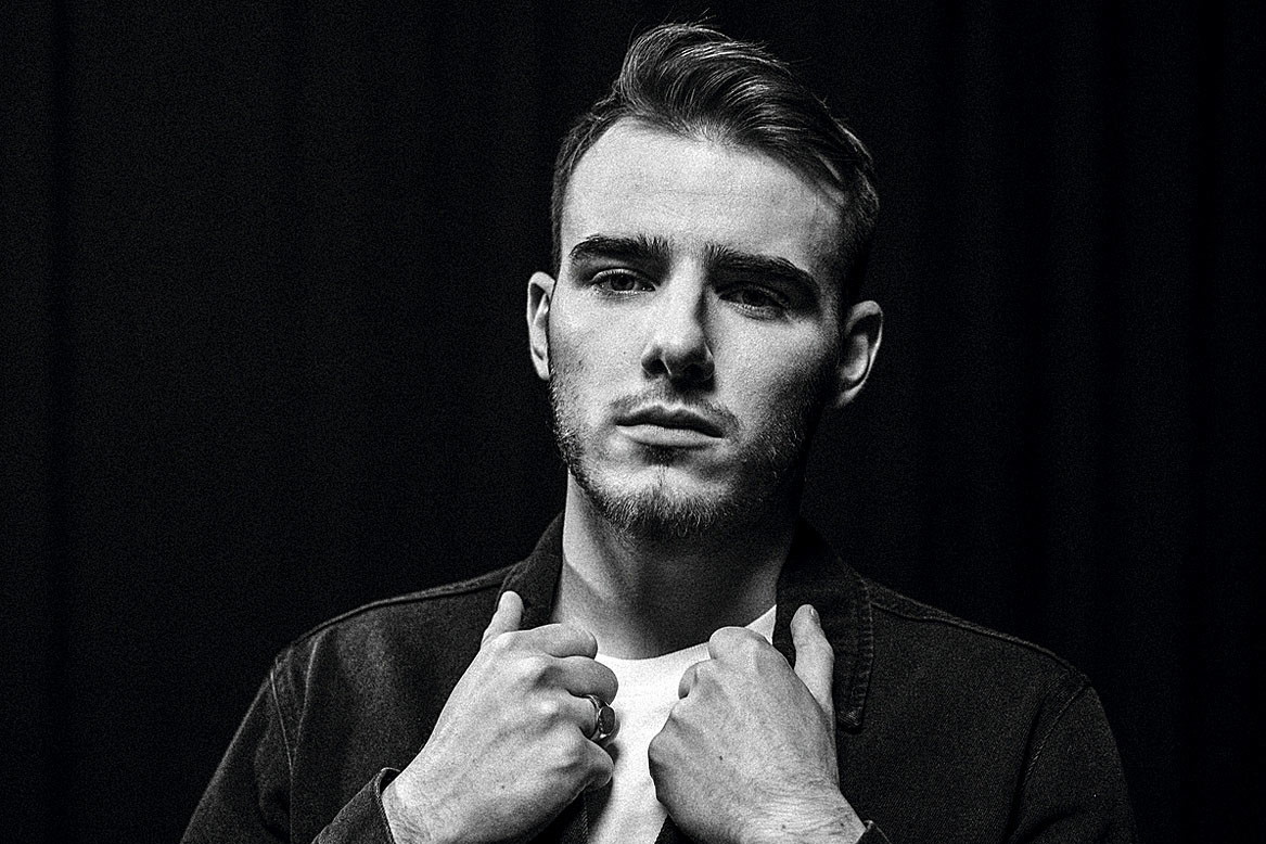 Krystian Ochman, zdjęcia promocyjne – Universal Music Polska, VIVA! 6/2021