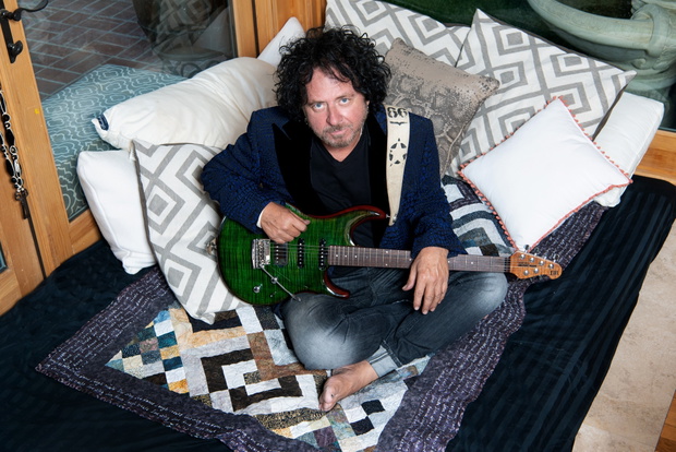 Steve Lukather. Photo by Alex Solca.