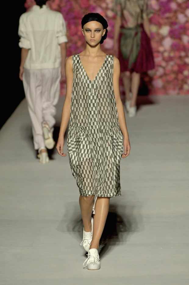 Paris Fashion Week Spring/Summer 2007 - Dries Van Noten