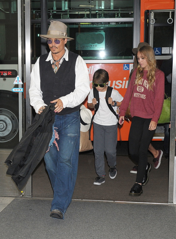 Johnny Depp Arrives In Tokyo