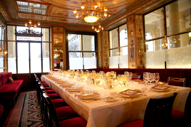 Stuart Weitzman Hosts Cocktail & Dinner At Le Grand Vefour