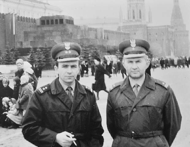 Fragment wystawy w Ogrodzie Saskim poswieconej pulkownikowi Ryszardowi Kuklinskiemu