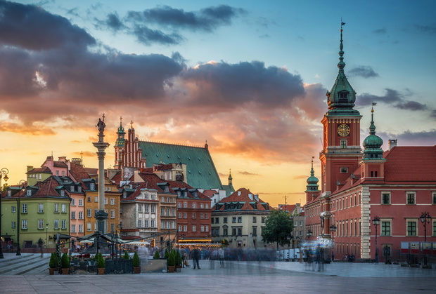 Royal Castle, ancient townhouses and Sigismund's Column in Old t
