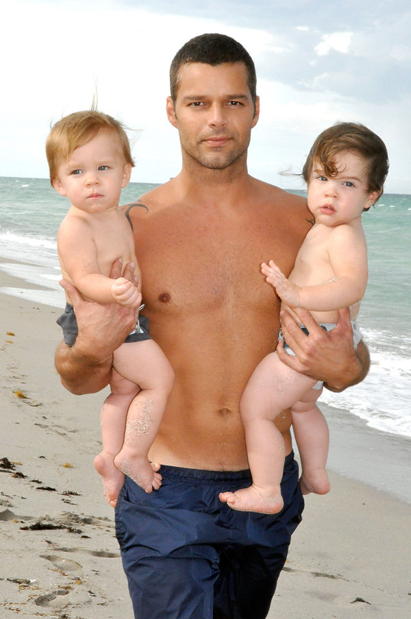 ricky-martin-z-synami-matteo-martin-valentino-martin-403086-GALLERY600-b9815f0