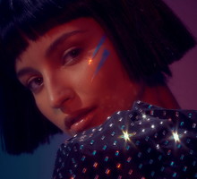 Julia Wieniawa, Omamy