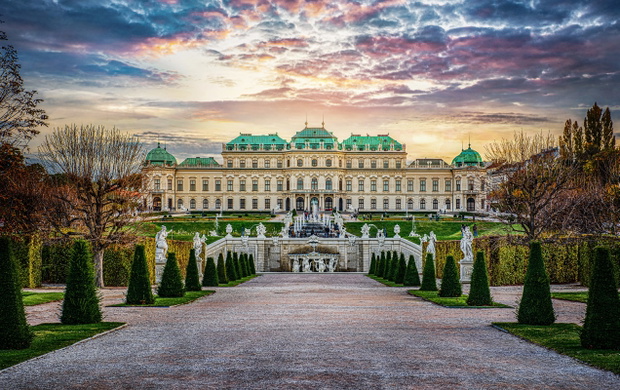 Panoramic evening view of the famous Belvedere Castle in Vienna,