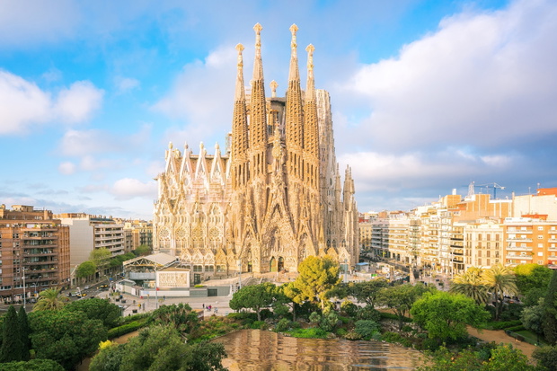 Landscape of Barcelona city from the roof top of hotal