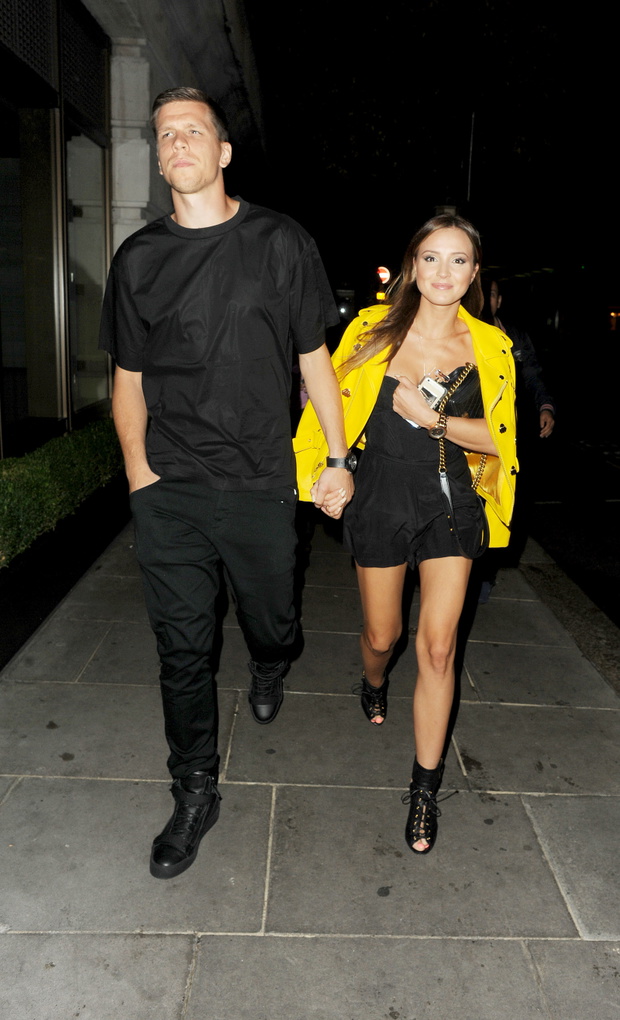 EXC: ARSENAL PLAYERS CELEBRATE AT THE NOVIKOV IN LONDON