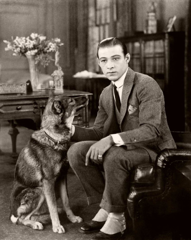 vintage-portraits-rudolph-valentino-1920s-07