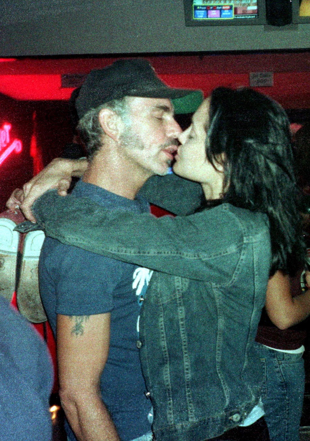 Billy Bob Thornton and Angelina Jolie Kiss