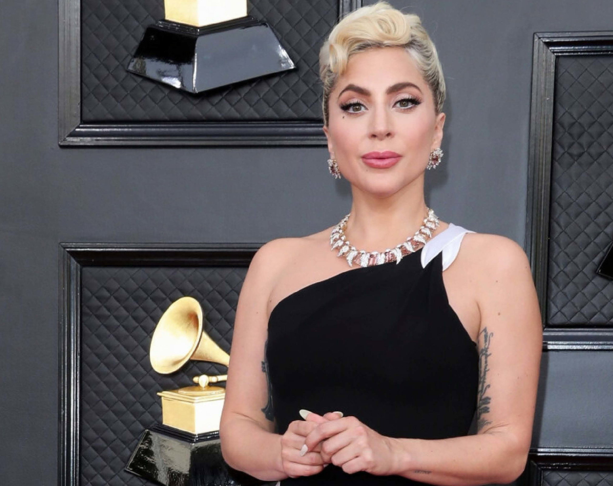 gaga2