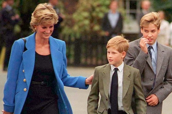 GettyImages-76081926 księżna Diana, książę William i książę Harry