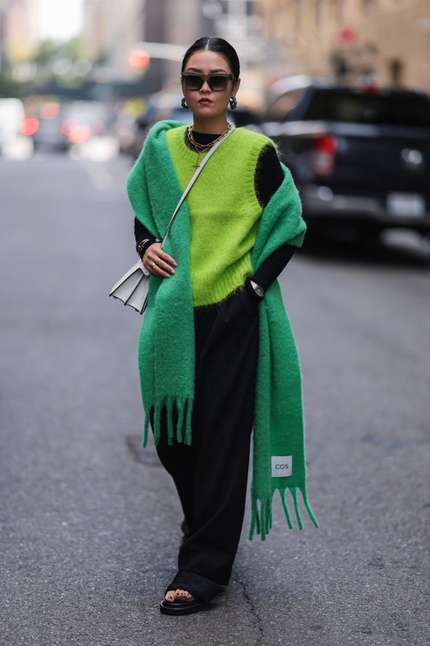 Street Style - September 2022 - New York Fashion Week