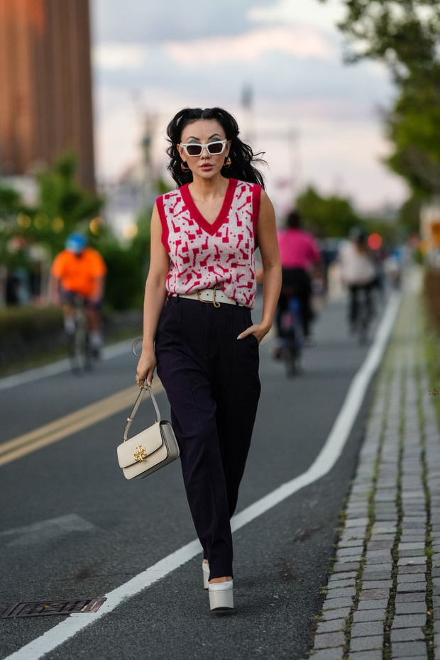 Street Style - September 2022 - New York Fashion Week