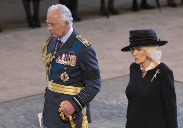The Coffin Carrying Queen Elizabeth II Is Transferred From Buckingham Palace To The Palace Of Westminster