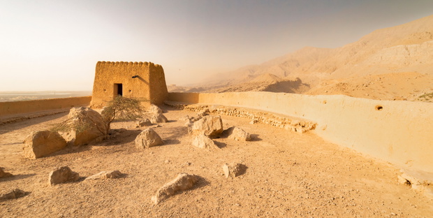 Mountain landscape in the desert with a fortress. Dhayah Fort. R