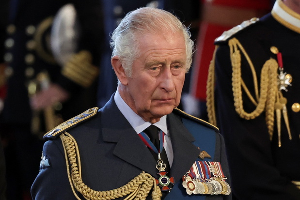 The Coffin Carrying Queen Elizabeth II Is Transferred From Buckingham Palace To The Palace Of Westminster