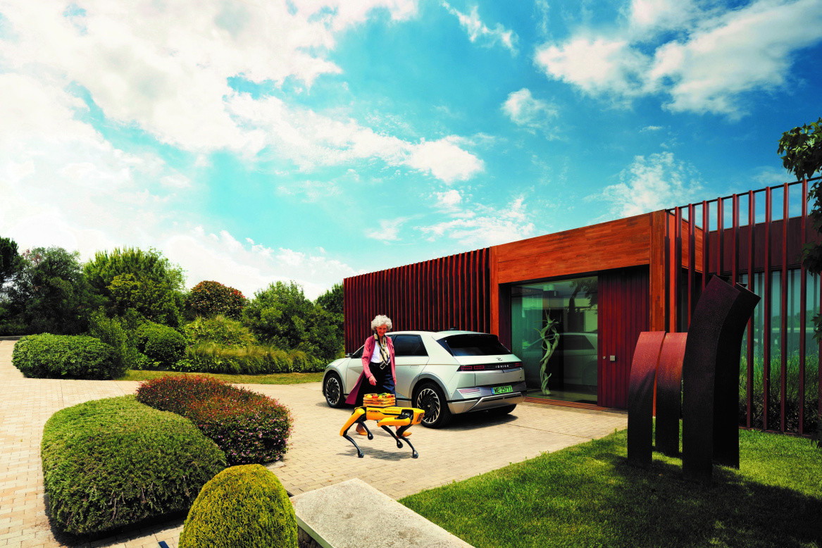 Shot08_EV_Leadership_Future Mob_HYUNDAI_BRAND2022_cmyk1
