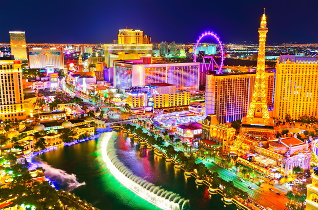 View of the Las Vegas Boulevard at night with lots of hotels and
